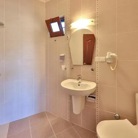Doreena , Kalkan'da 8 Kisilik Ekonomik - Kalkanvilla קס