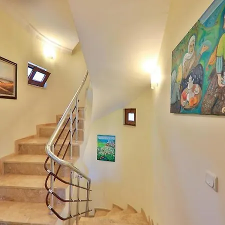 Doreena , Kalkan'da 8 Kisilik Ekonomik - Kalkanvilla